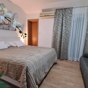 Sobe/rooms Riva Bed & Breakfast